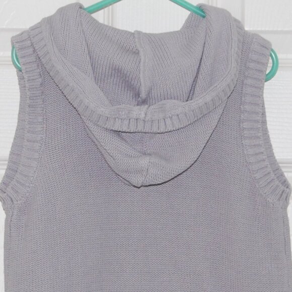 Greendog Girls Size 6, Gray 2-Button Knit Vest, Sleeveless Cardigan - Picture 5 of 9